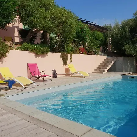 Belle Maison Avec Piscine A 8 Mn A Pieds De La Willa *